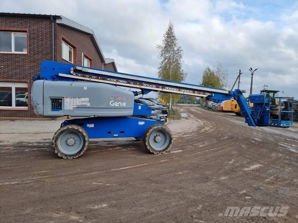 Genie S-65 4×4 Plataformas con brazo de elevación manual