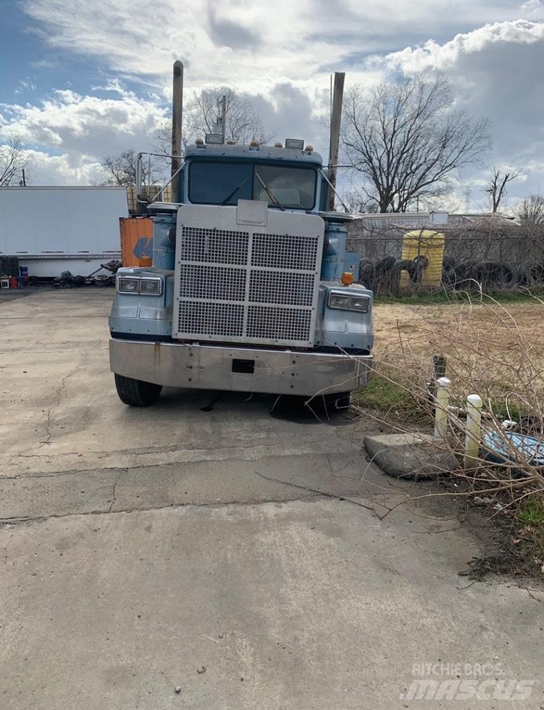  1985 Marmon Camiones tractor