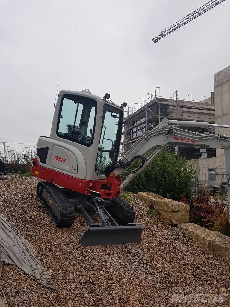 Takeuchi TB225 Miniexcavadoras