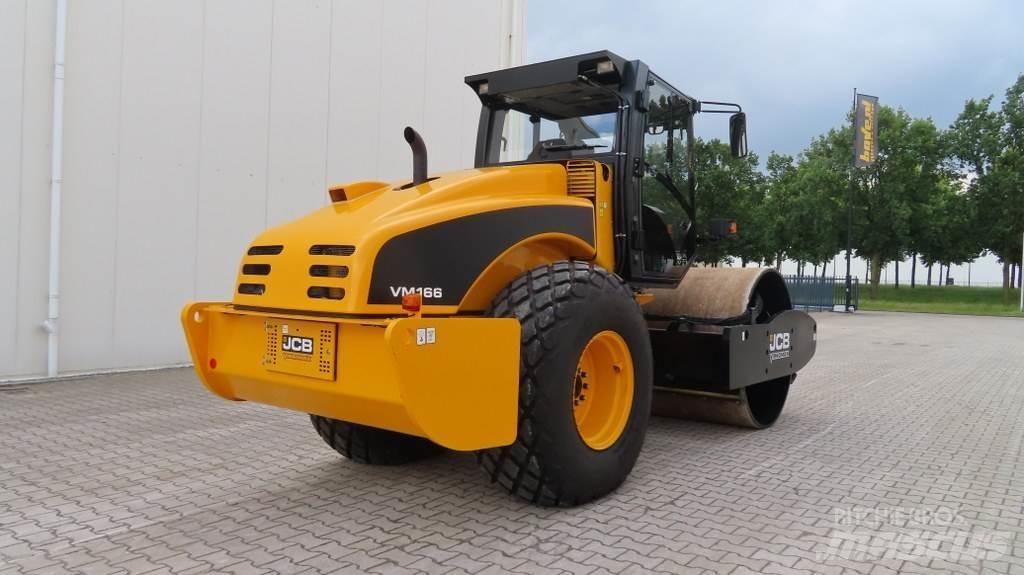 JCB VM166D Rodillos de un solo tambor