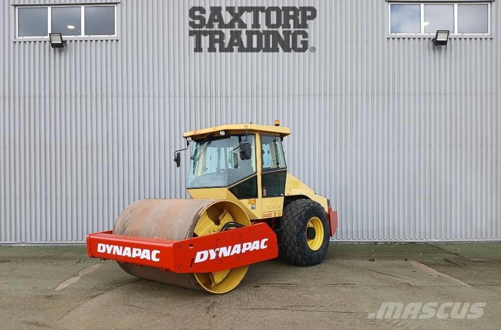 Dynapac CA302 D, Vält Rodillos de un solo tambor