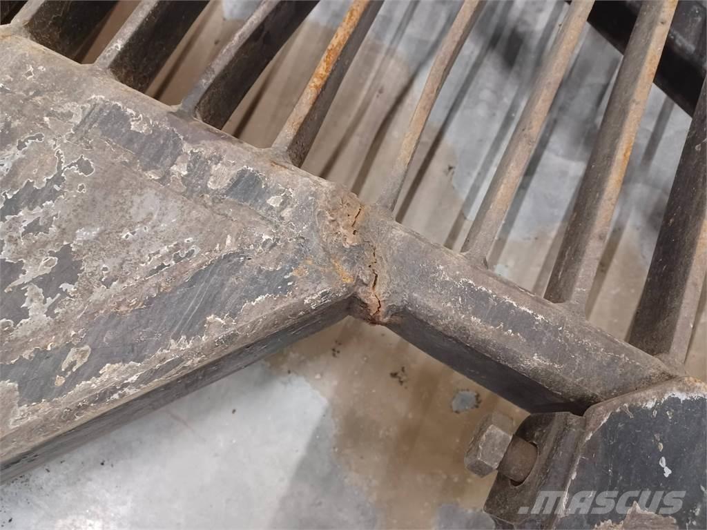 Komatsu 890.3 Otros componentes