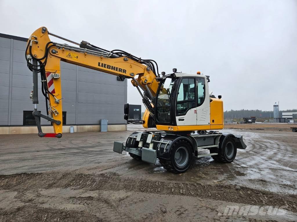 Liebherr 913 Compact Excavadoras de ruedas