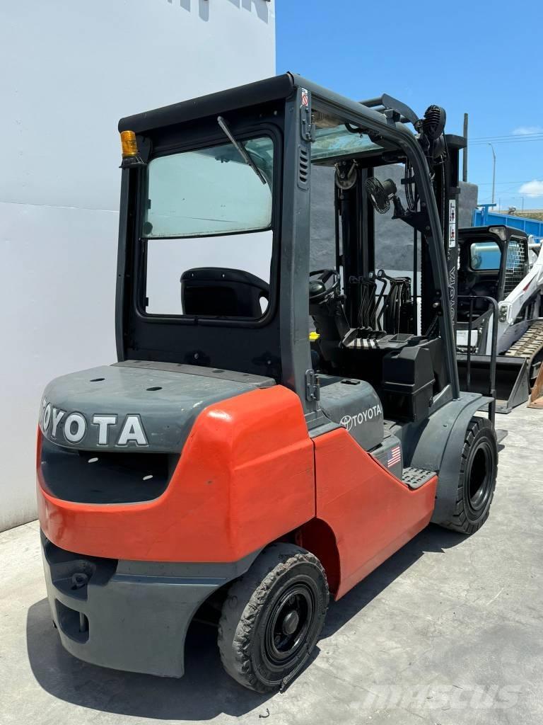 Toyota 8 FD U 25 Montacargas - otros