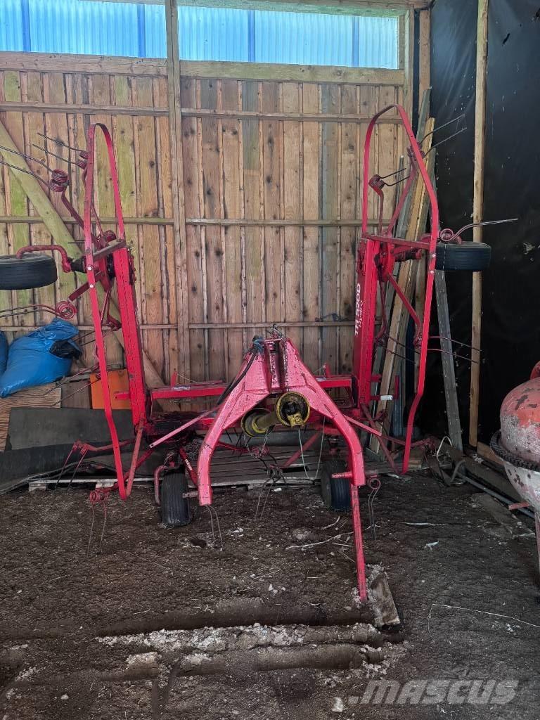 Fella 5200 Hydro Rastrilladoras y rastrilladoras giratorias