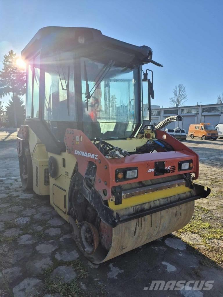 Dynapac CC 234 HF Rodillos de doble tambor