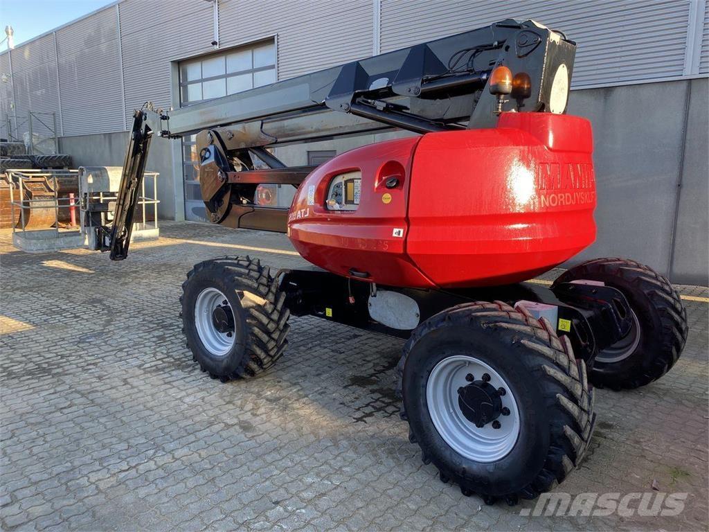 Manitou 200ATJ RC Plataformas con brazo de elevación manual