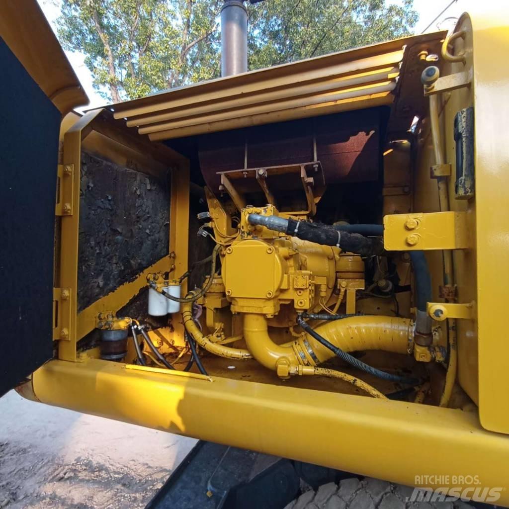 Komatsu PC150W-6 Excavadoras de ruedas