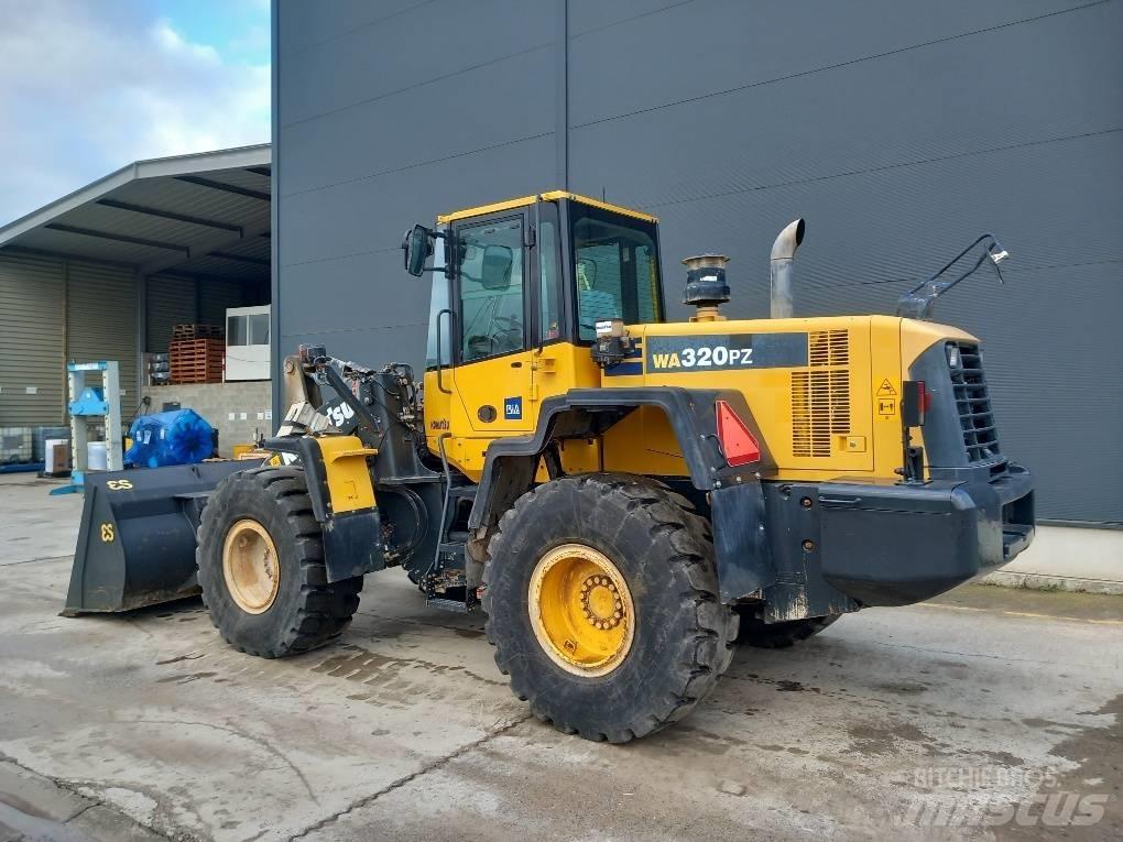 Komatsu WA320PZ-6 Cargadoras sobre ruedas