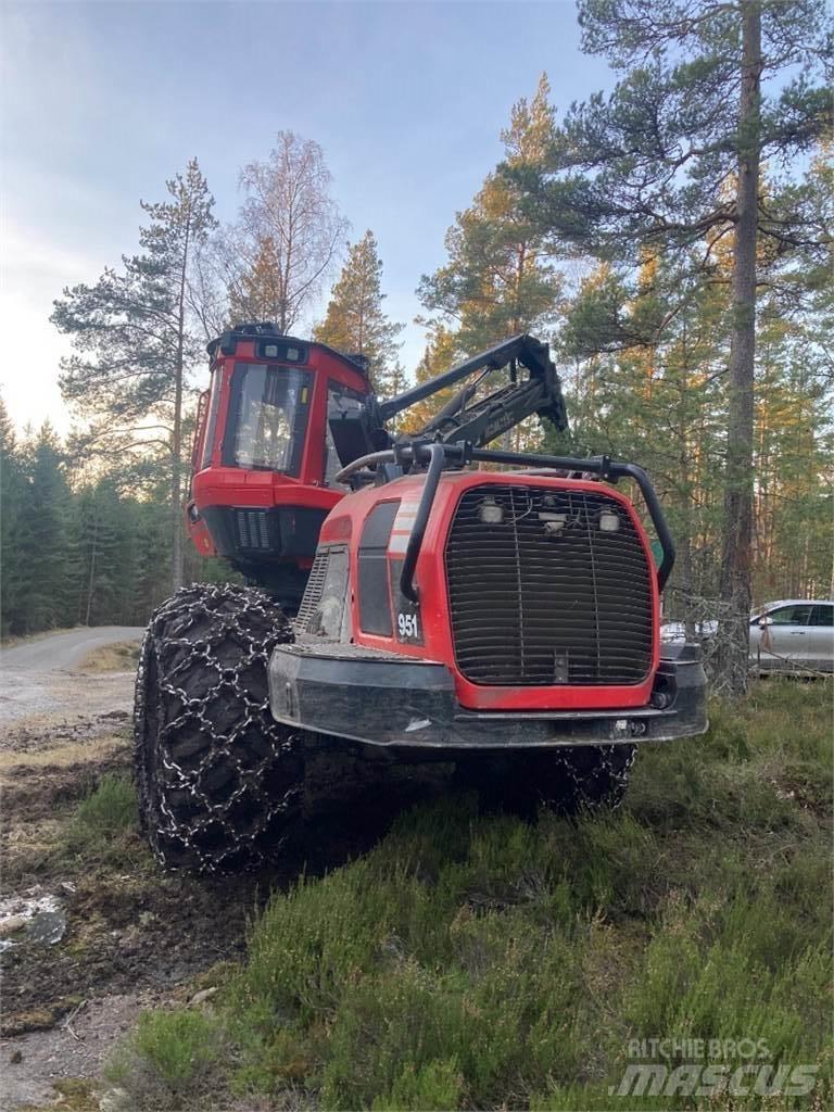 Komatsu 951 Cosechadoras