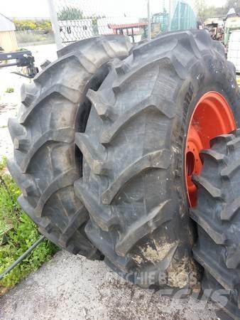  Pneus 420/85R30 Ruedas