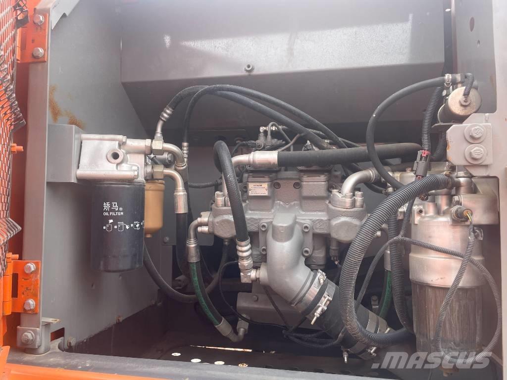 Hitachi ZX 200 Excavadoras sobre orugas