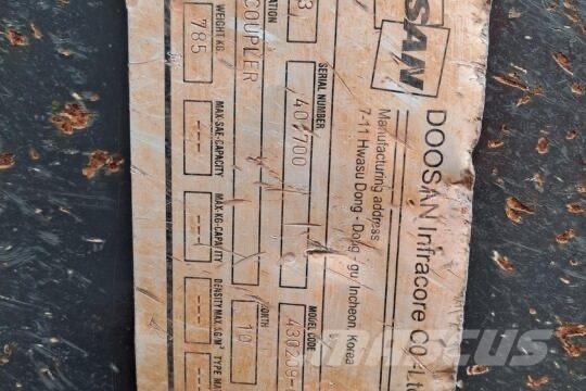 Develon Hitch Miniexcavadoras