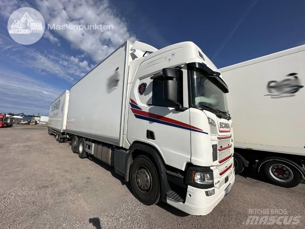 Scania R 450 Camiones con caja de remolque