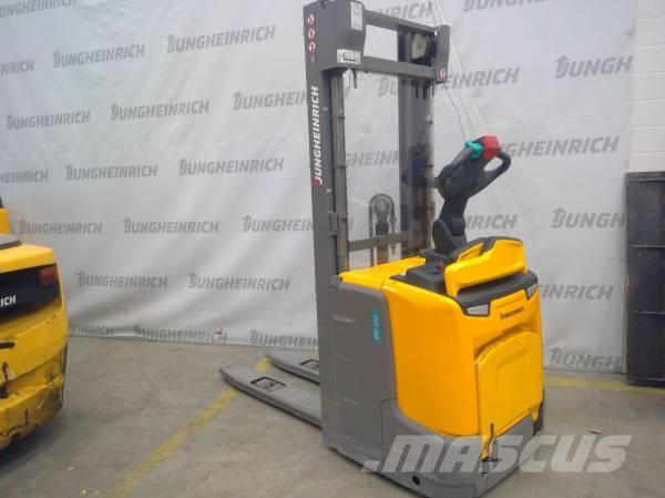 Jungheinrich ERC 212 Apiladoras eléctricos