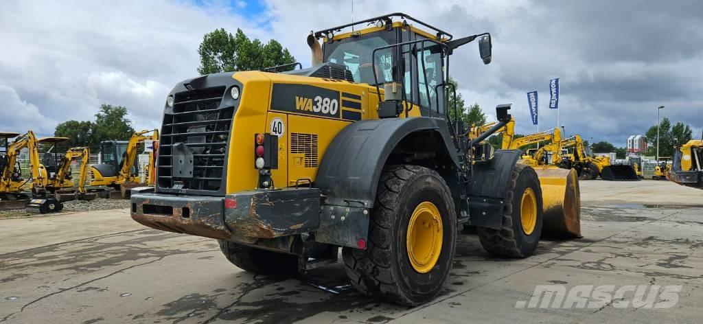 Komatsu WA380-8 Cargadoras sobre ruedas