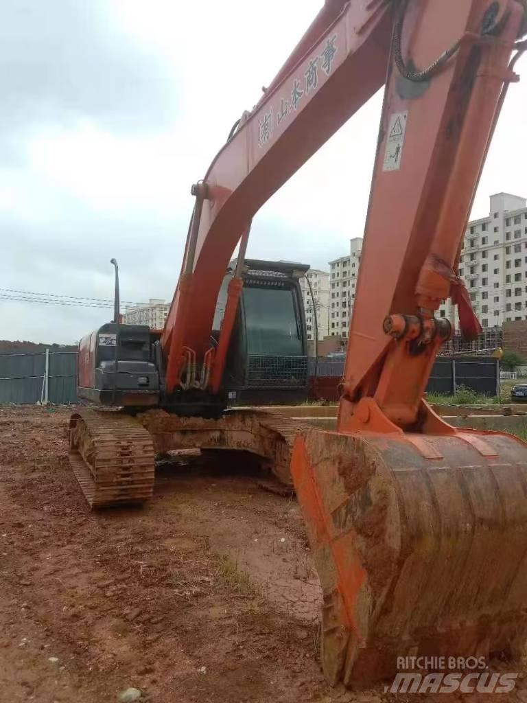 Hitachi ZX200 Excavadoras sobre orugas