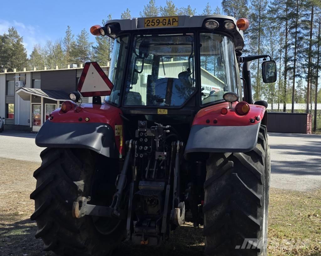 Massey Ferguson 5613 Tractores