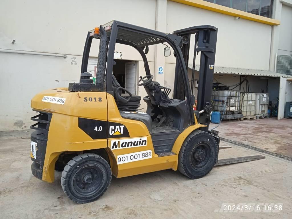 CAT DP 40 Camiones diesel