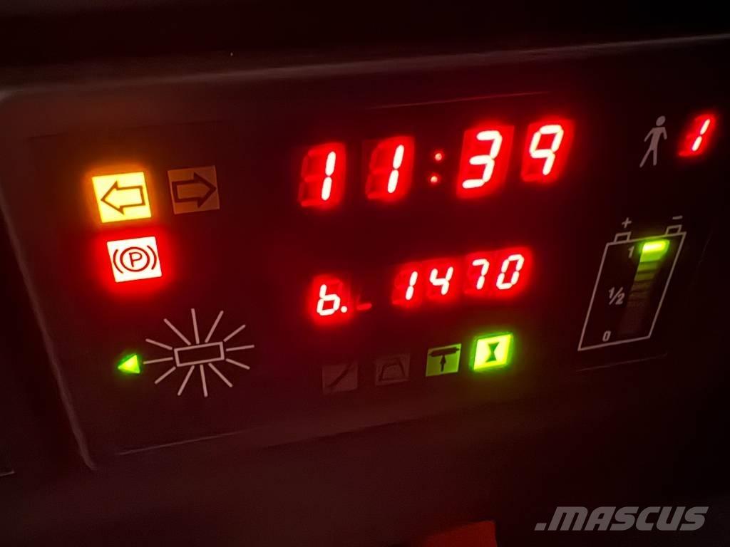 Toyota RRE 140 Montacargas de alcance de gran altura