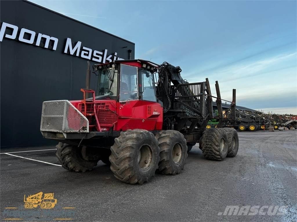 Valmet 890.3 Transportadoras