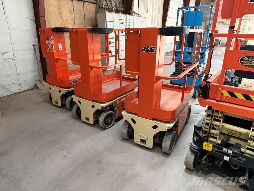 JLG 1230 ES Plataformas con jaula de elevación