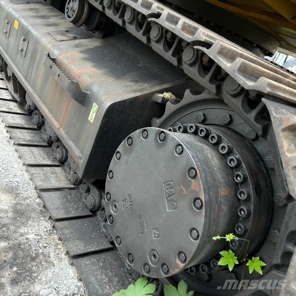 CAT 330D2 Excavadoras sobre orugas