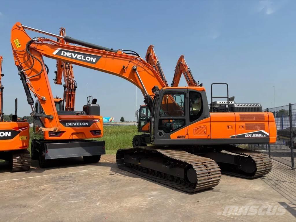 Develon DX255LC-7 Excavadoras sobre orugas