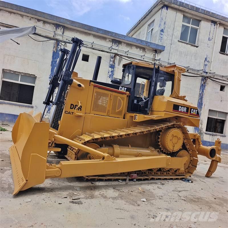 CAT D 8 R Buldozer sobre oruga