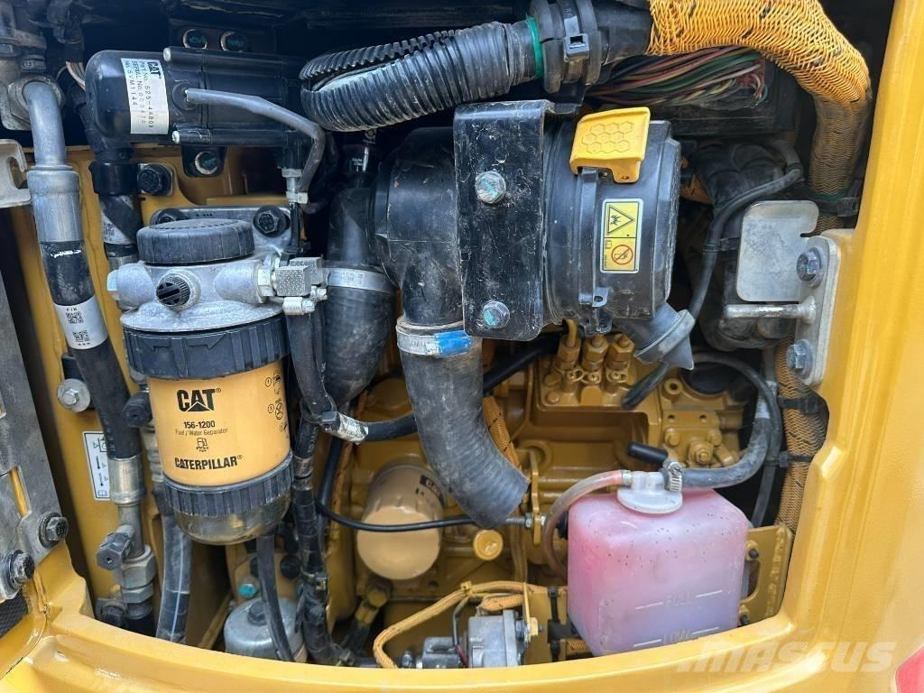 CAT 302 Miniexcavadoras