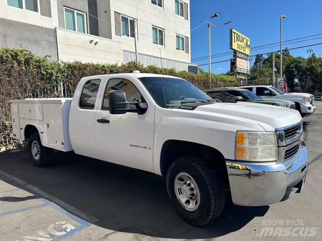 Chevrolet 2500 HD Caja abierta/laterales abatibles