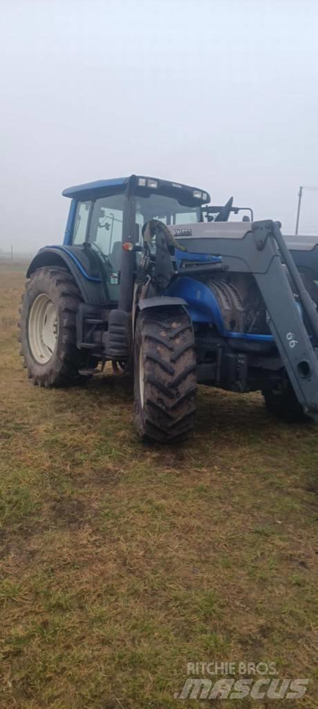 Valtra T 133 Tractores