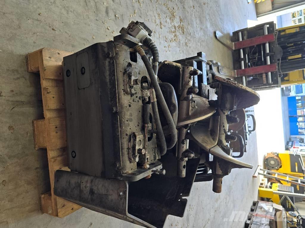 Bomag BF 300 P-2 Asfaltadoras