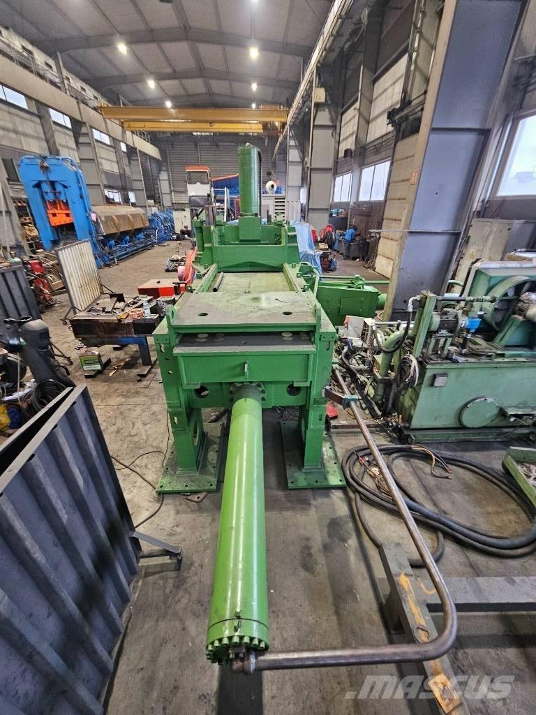  Henschel 30 x 30 Empacadoras industriales