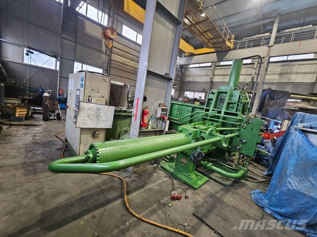  Henschel 30 x 30 Empacadoras industriales