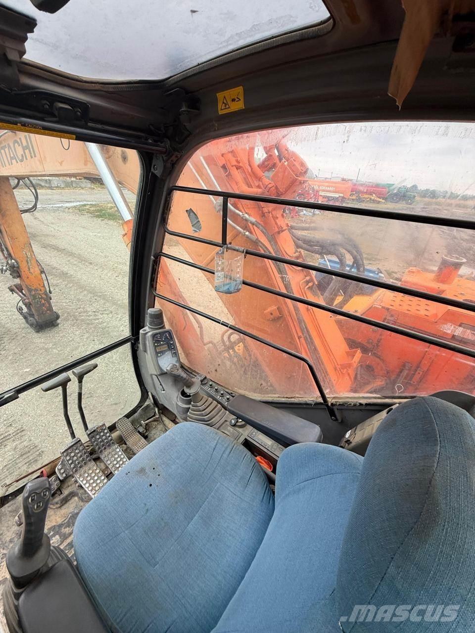 Hitachi ZX135US Excavadoras sobre orugas