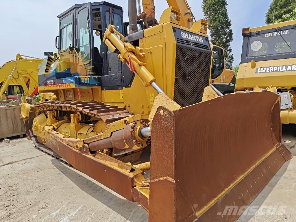 Shantui SD 22 Buldozer sobre oruga