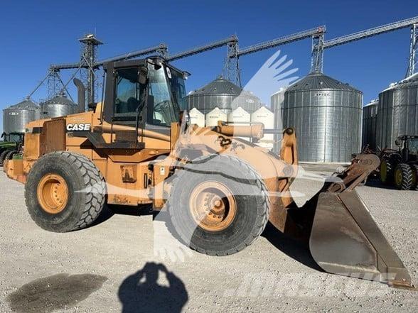 CASE 821C Cargadoras sobre ruedas