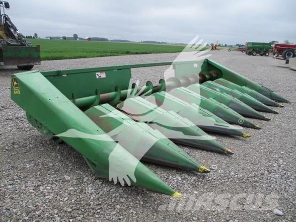 John Deere 843 Cabezales de cosechadoras combinadas