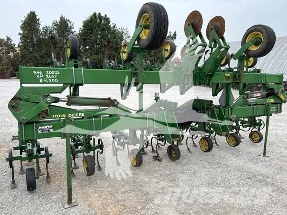 John Deere 845 Cultivadoras para cultivos en hilera