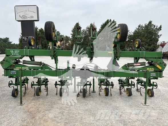 John Deere 845 Cultivadoras para cultivos en hilera