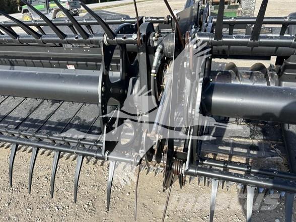 MAC DON FD70 Cabezales de cosechadoras combinadas