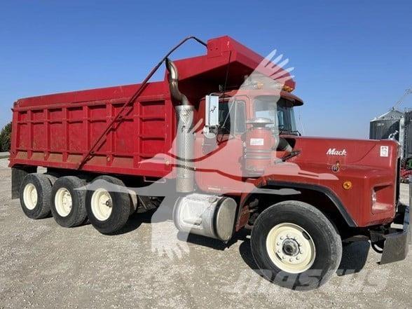 Mack RB688S Bañeras basculantes usadas