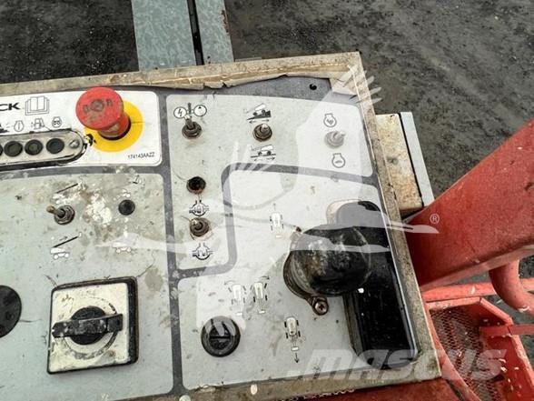 SkyJack SJ61T Plataformas con brazo de elevación telescópico