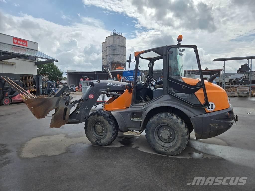 Mecalac AS 700 Cargadoras sobre ruedas