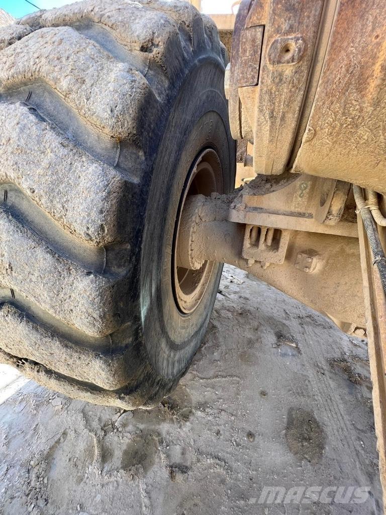 CAT 988 G Cargadoras sobre ruedas