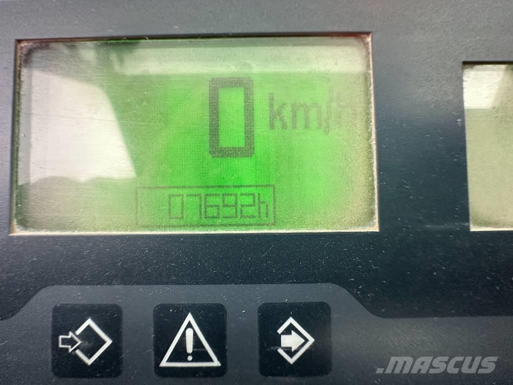 Komatsu WA 100 M-7 Cargadoras sobre ruedas