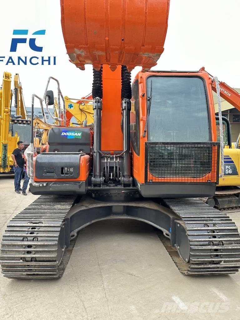 Doosan DX 150 LC-9C Excavadoras sobre orugas