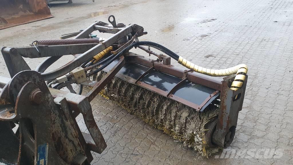 Holms 2,5 m kost Otros equipos para carreteras y quitanieves