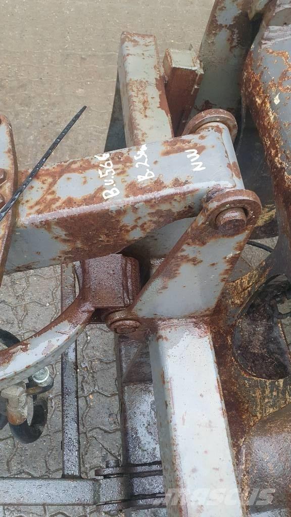 Holms 2,5 m kost Otros equipos para carreteras y quitanieves